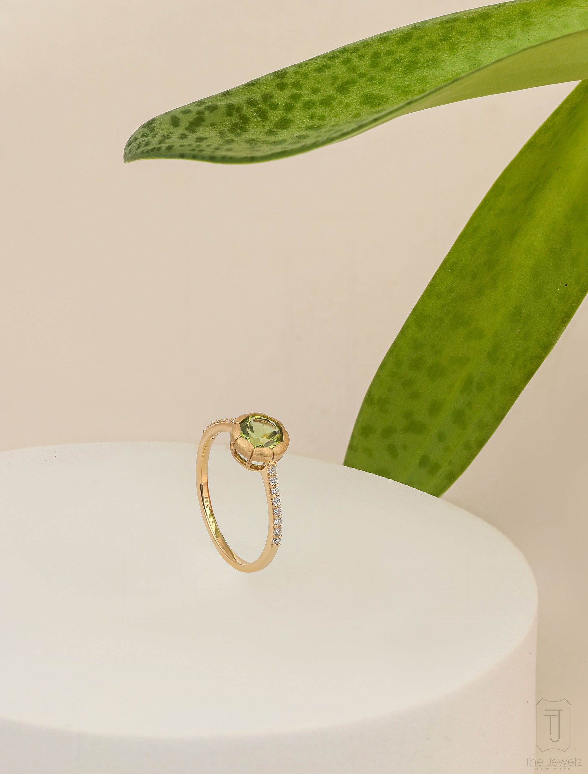 Glory Peridot Ring - The Jewelz 