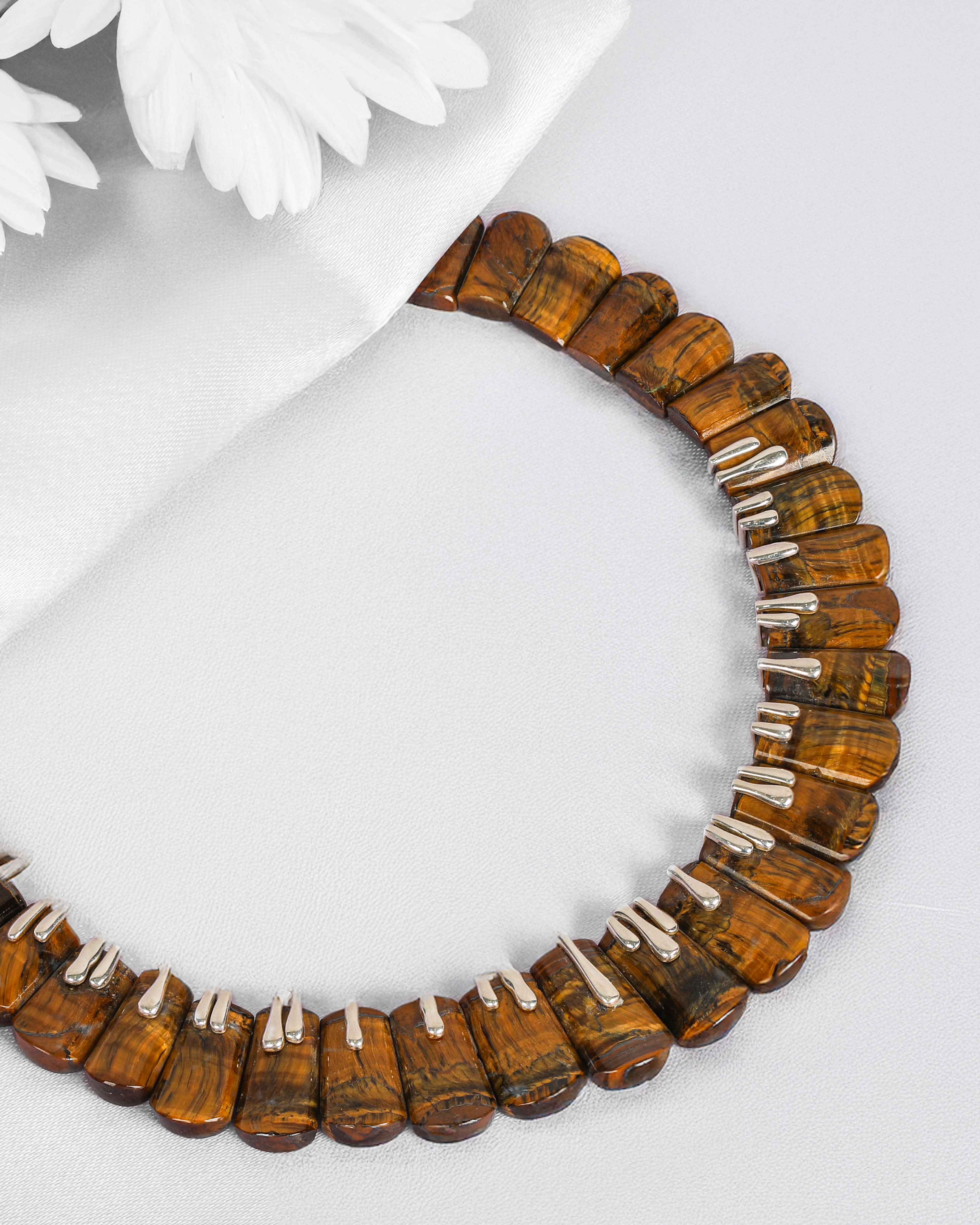 Wild Instinct – Tiger's Eye Fan Collar Necklace