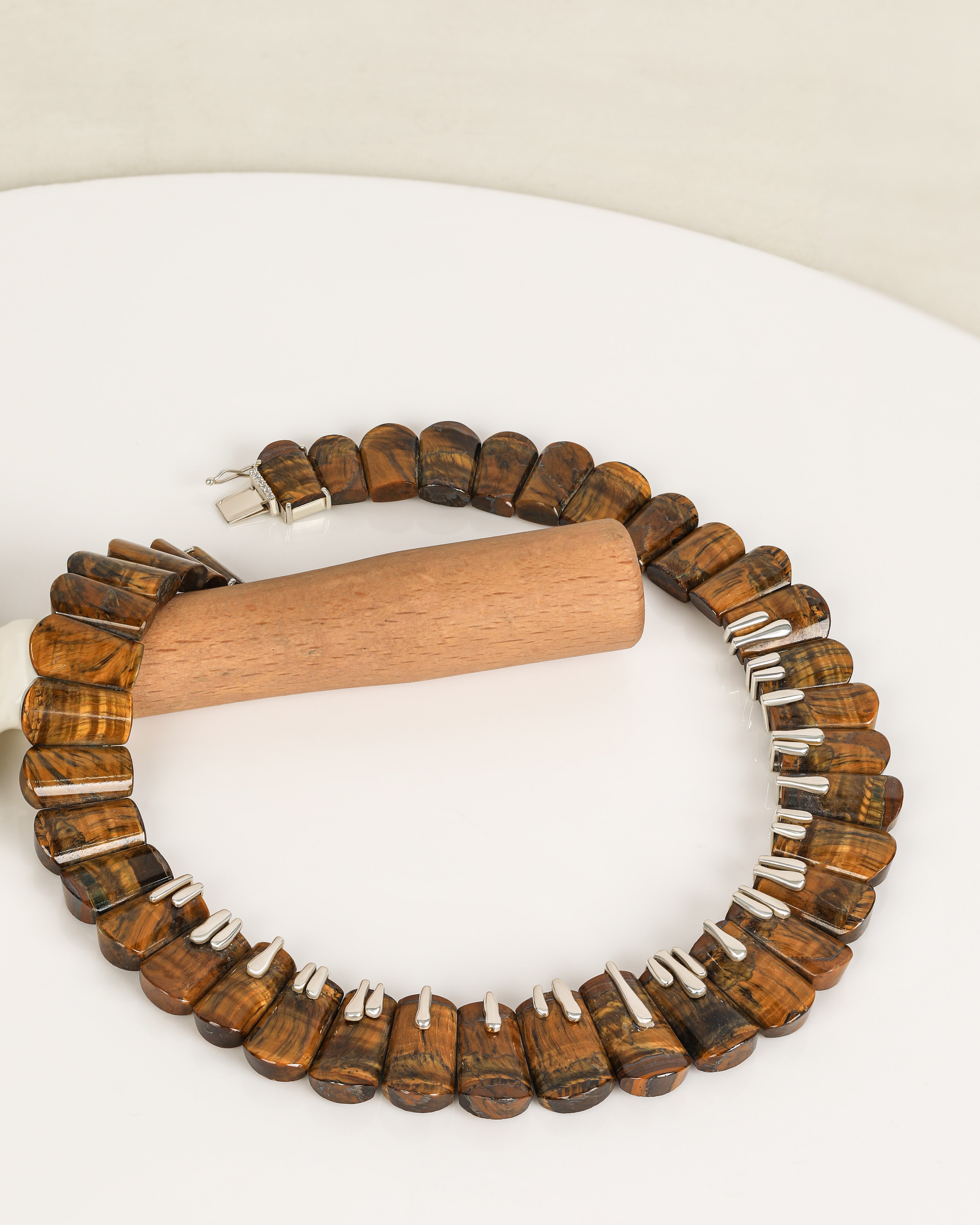 Wild Instinct – Tiger's Eye Fan Collar Necklace