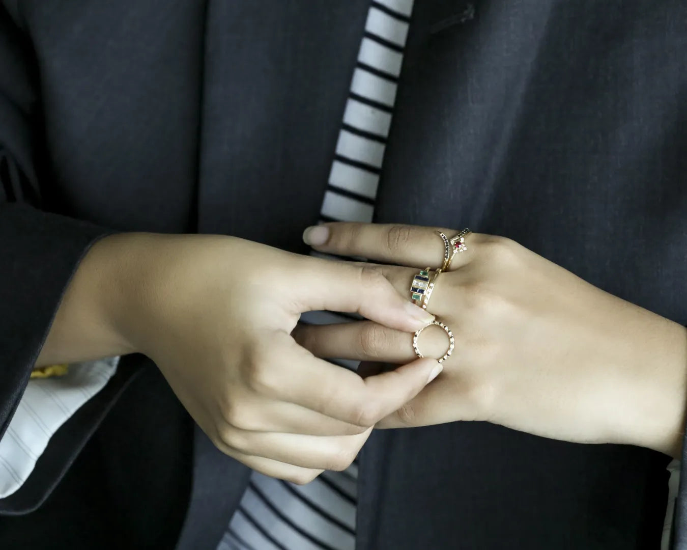 Noir Open Circle Ring