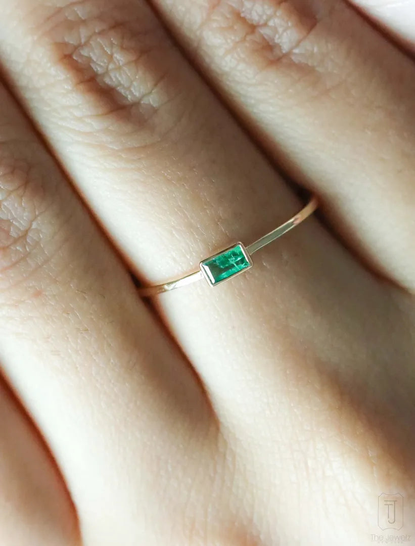 The_Jewelz-14K_Gold-Classic_Baguette_Band-Ring-AR1528-C